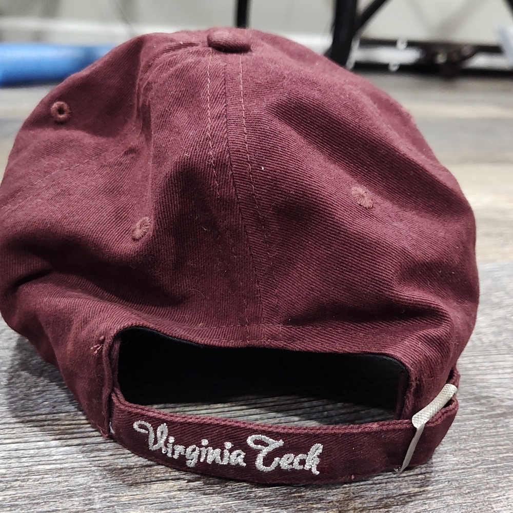 Virginia Tech Hokies Women's Silver Sequin VT Maroon Baseball Cap Hat 47 Brand - Picture 4 of 9